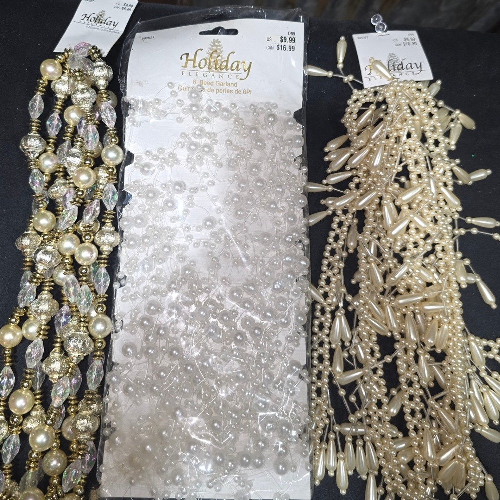 Holiday Elegance Bead Garland White Cream Gold Pearl Teardrop